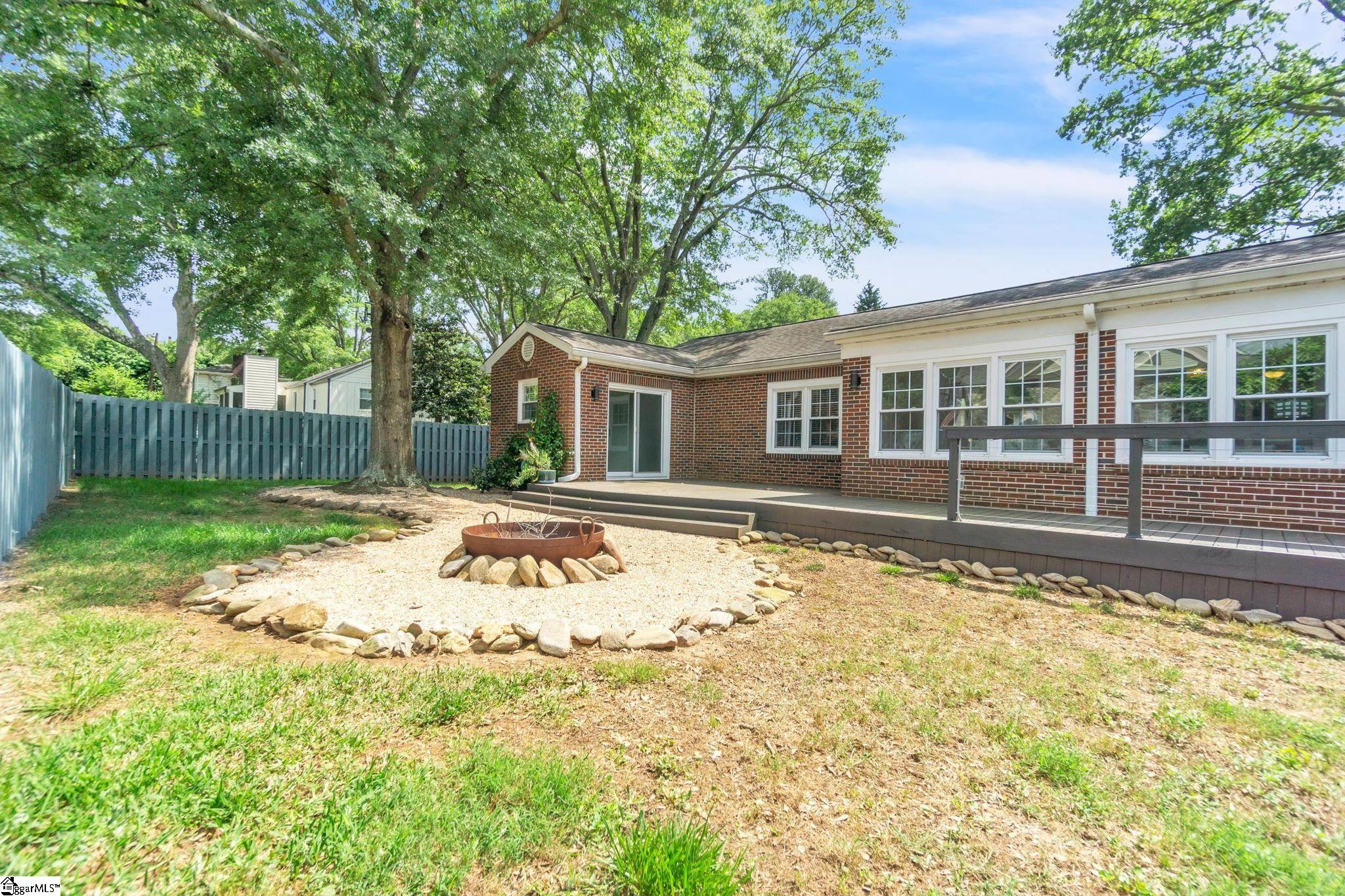 100 Batesview Drive Greenville, SC 29607 - Photo 26 of 28 Gallery Image 26