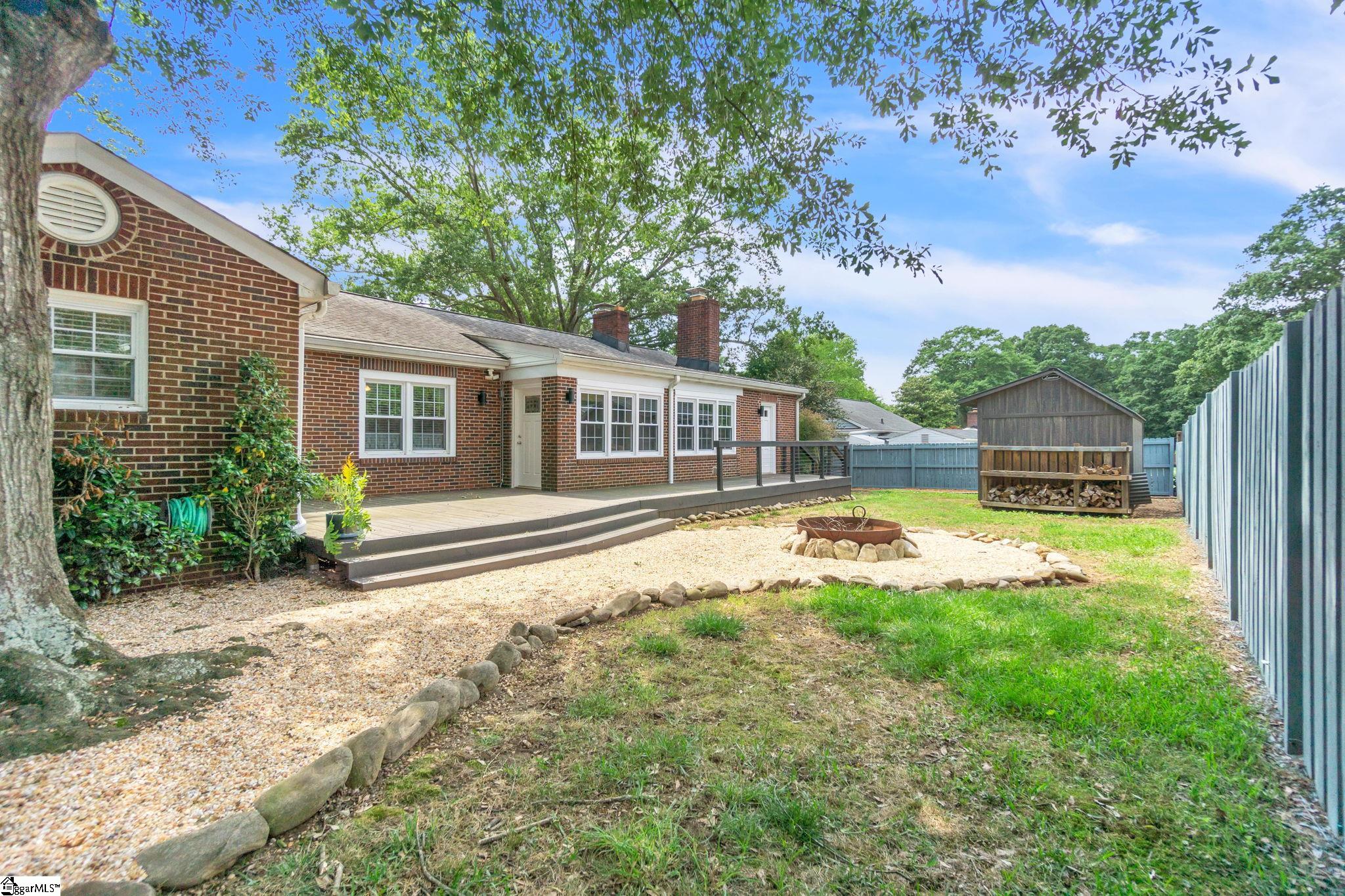100 Batesview Drive Greenville, SC 29607 - Photo 27 of 28 Gallery Image 27