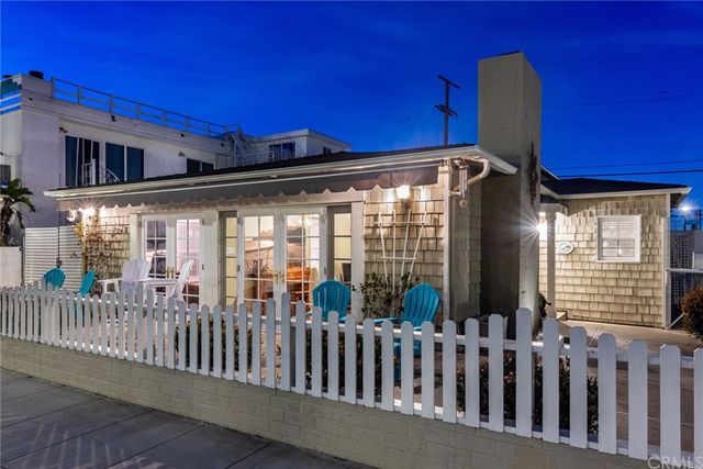 $1,350,000 | 123 Ravenna Drive, Long Beach, CA 90803