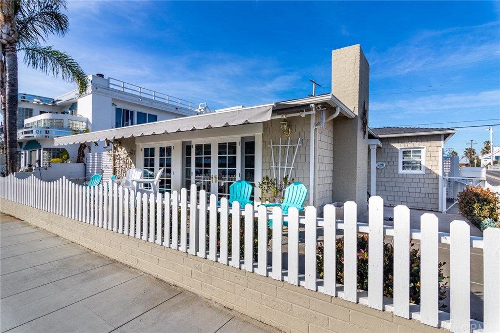 123 Ravenna Drive Long Beach, CA 90803 - Photo 2 of 36