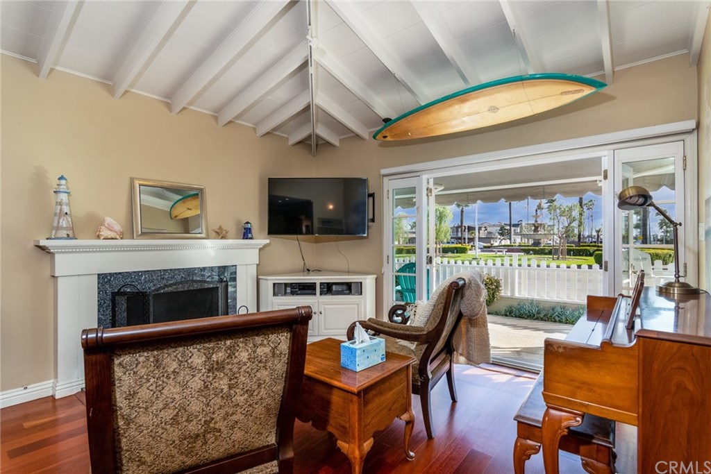 123 Ravenna Drive Long Beach, CA 90803 - Photo 10 of 36