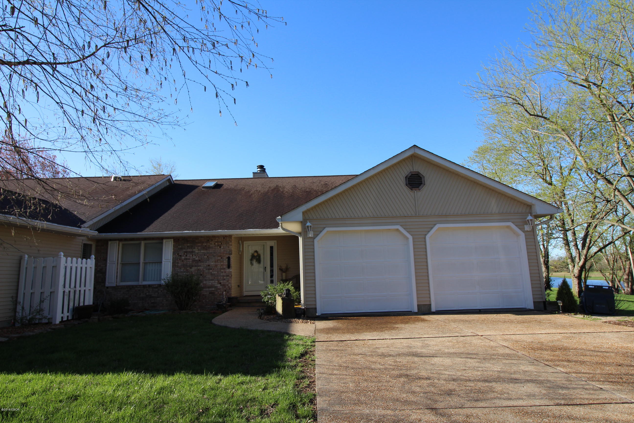 27 Country Club Road Mount Vernon, IL 62864 - Photo 1 of 39 Gallery Image 1
