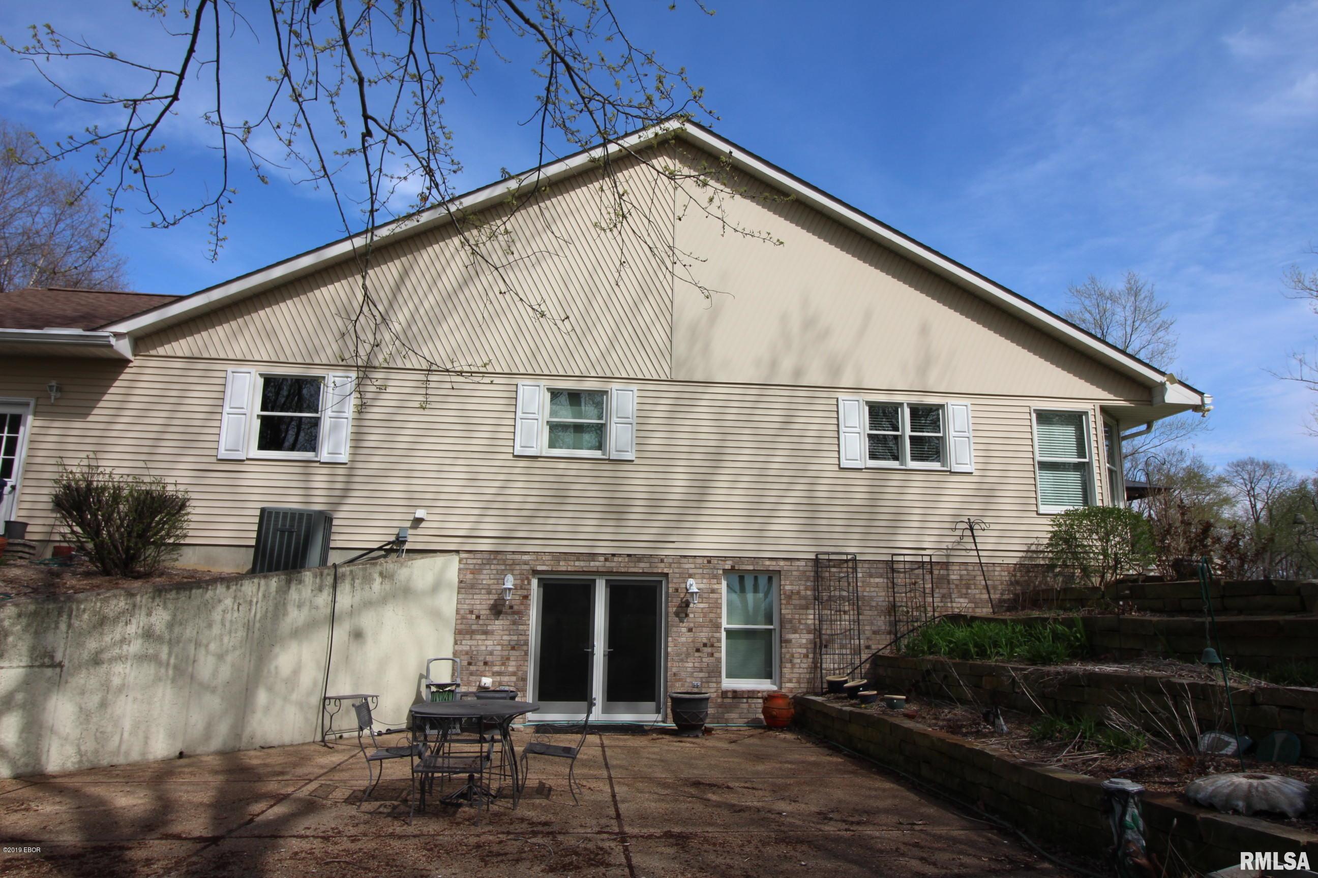 27 Country Club Road Mount Vernon, IL 62864 - Photo 35 of 39 Gallery Image 35