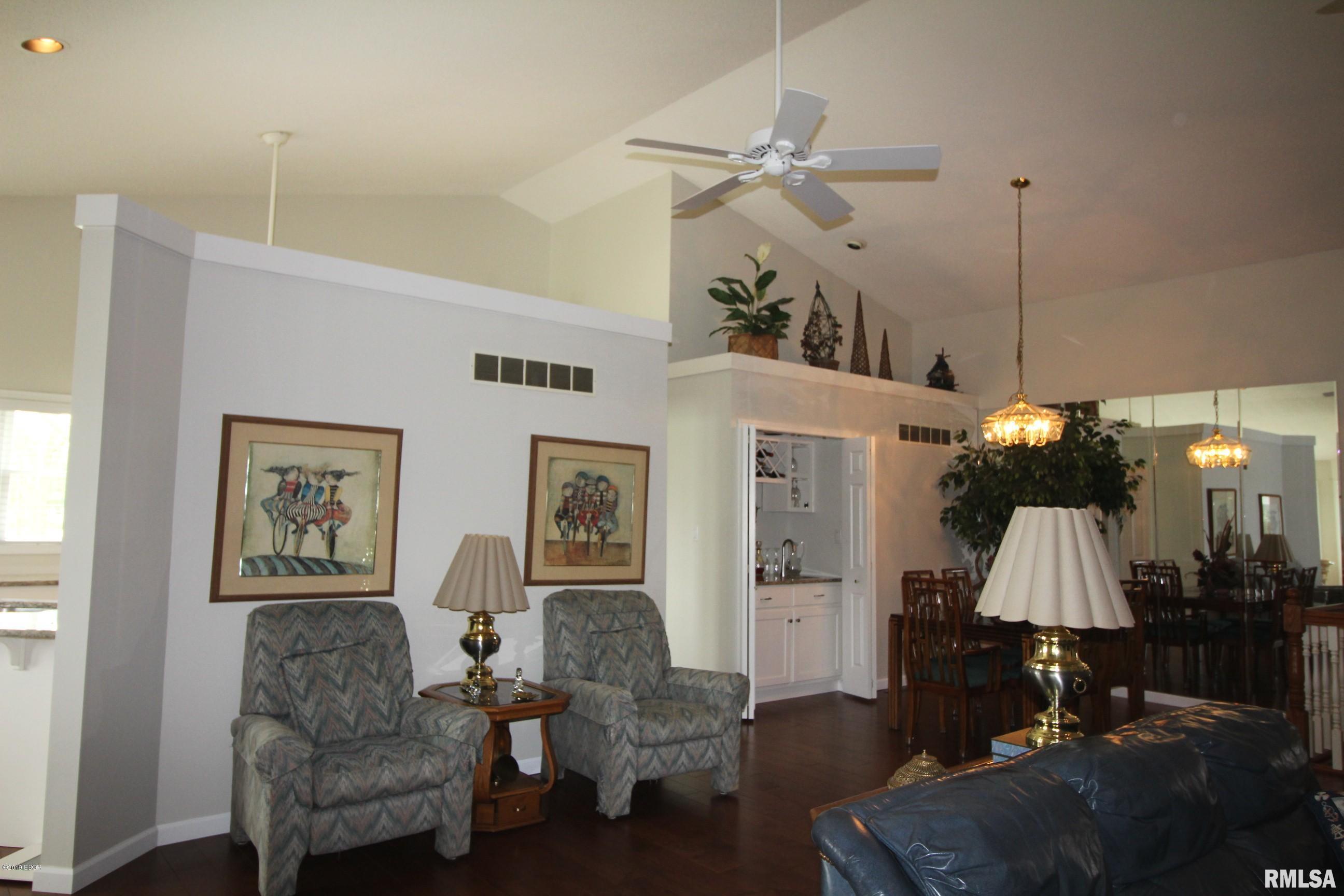 27 Country Club Road Mount Vernon, IL 62864 - Photo 10 of 39 Gallery Image 10