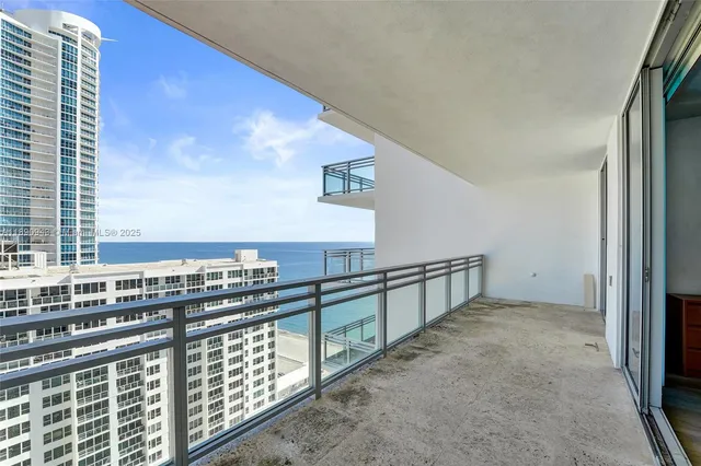 $1,650,000 | 3535 South Ocean Drive, Unit 1703, Hollywood, FL 33019
