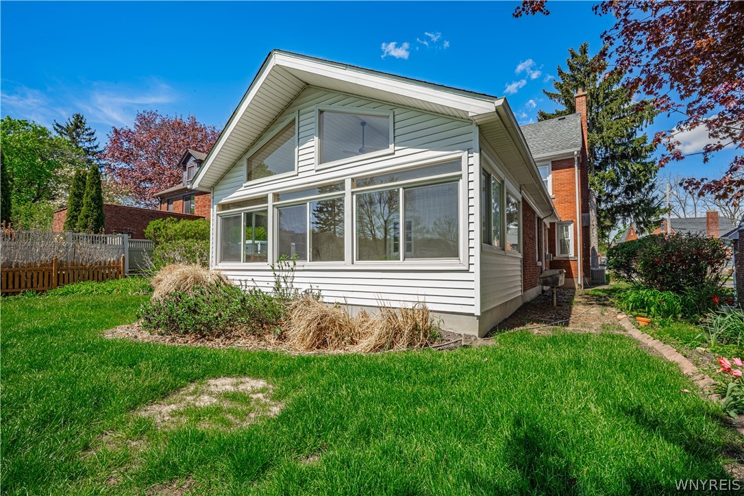 4831 Lewiston Road Niagara Falls, NY 14305 - Photo 8 of 46