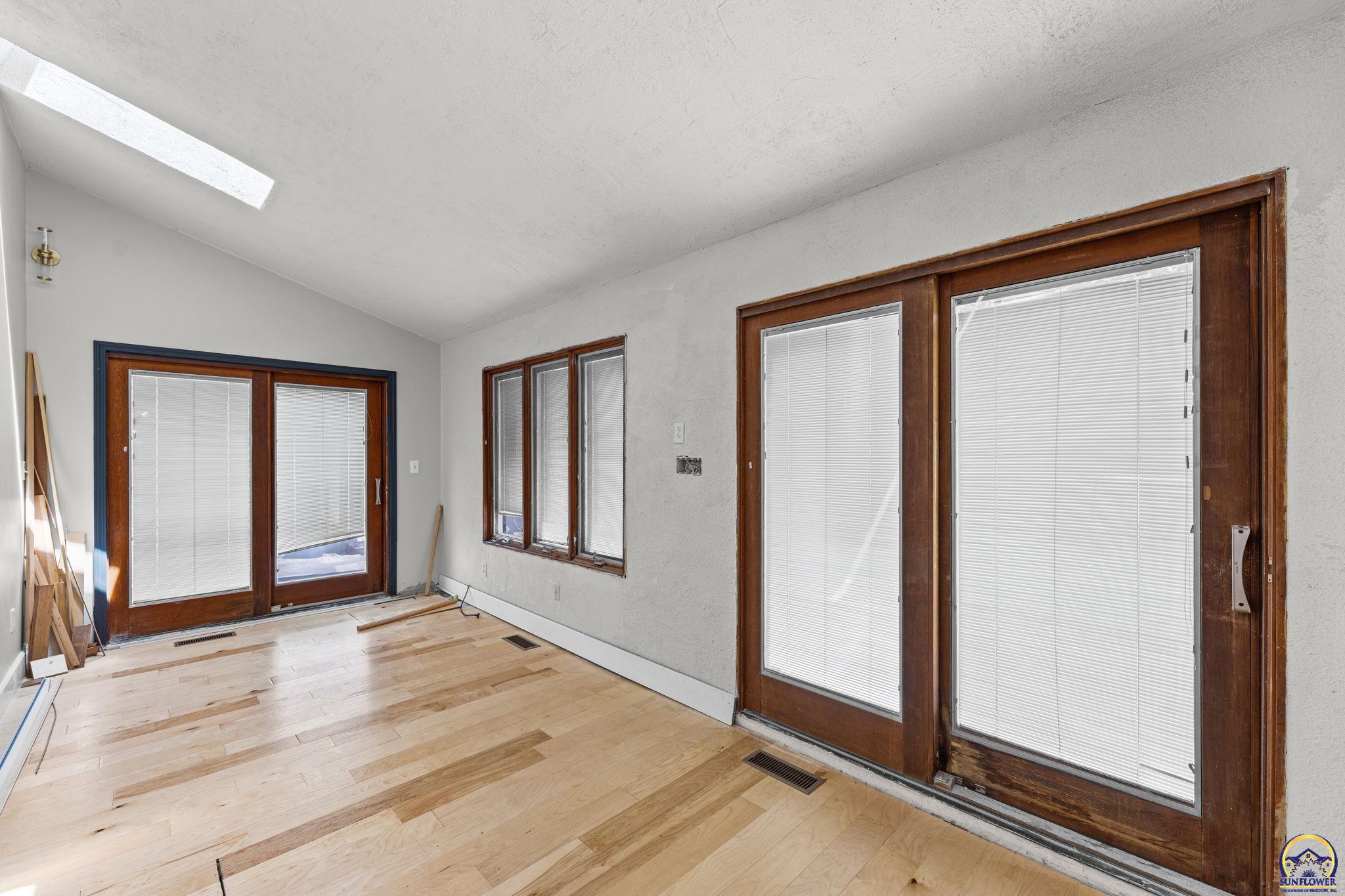 3840 Northeast Kimbal Road Topeka, KS 66617 - Photo 35 of 48 Gallery Image 35