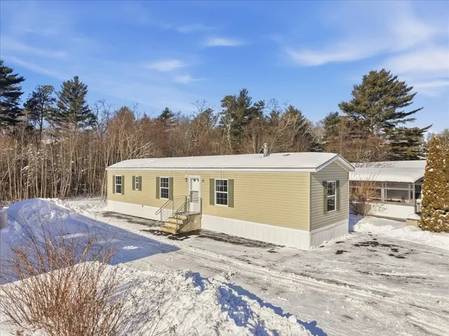 $234,900 | 2900 Cranberry Highway, Unit 17, Wareham, MA 02538