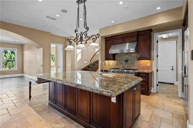 $8,900 | 18 Via Cima, San Clemente, CA 92672