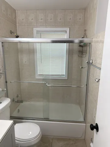 $2,300 | 700 Cumberland Street, Hoffman Estates, IL 60169