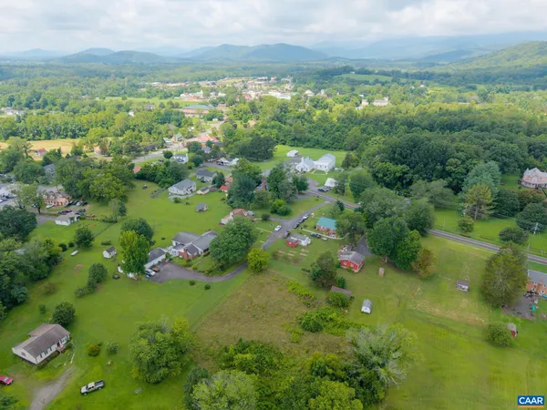 $375,000 | 31 Wesley Street, Stanardsville, VA 22973