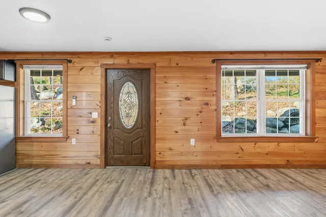 $359,900 | 3308 Middle Road, Sidney, ME 04330