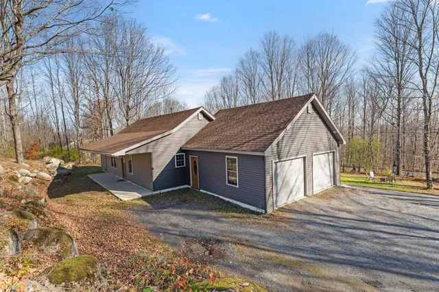$359,900 | 3308 Middle Road, Sidney, ME 04330