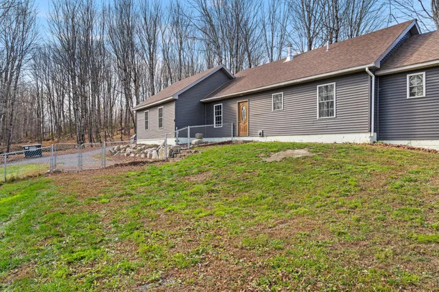 $359,900 | 3308 Middle Road, Sidney, ME 04330