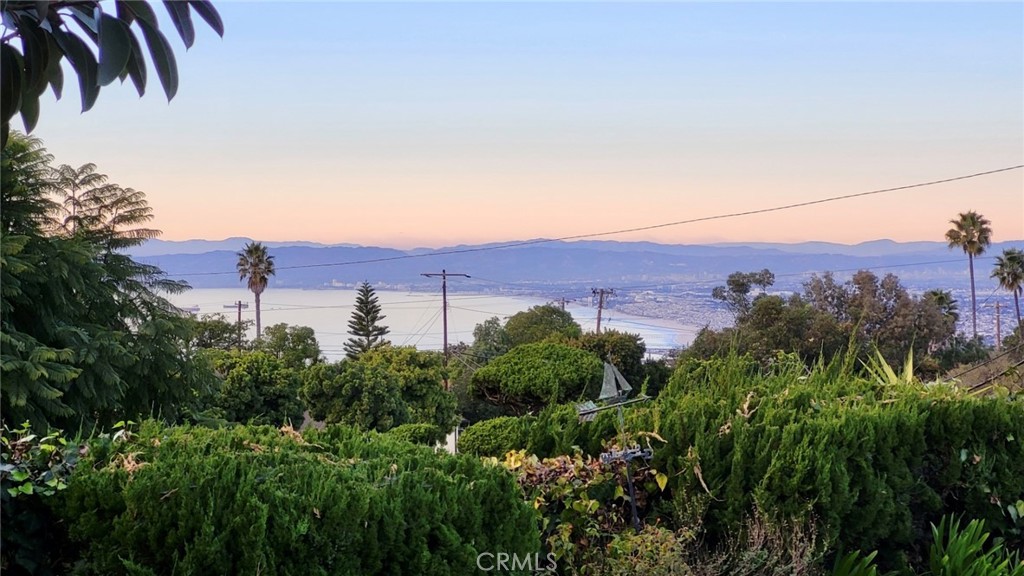 5544 Littlebow Road Rancho Palos Verdes, CA 90275 - Photo 4 of 34