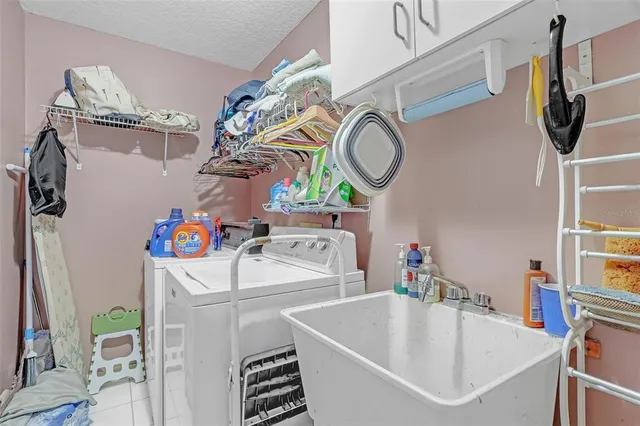 $385,000 | 1500 Heirloom Drive, Orlando, FL 32818