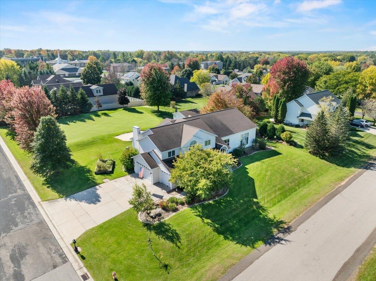2112 West 3rd Street Marshfield, WI 54449 - Photo 9 of 60