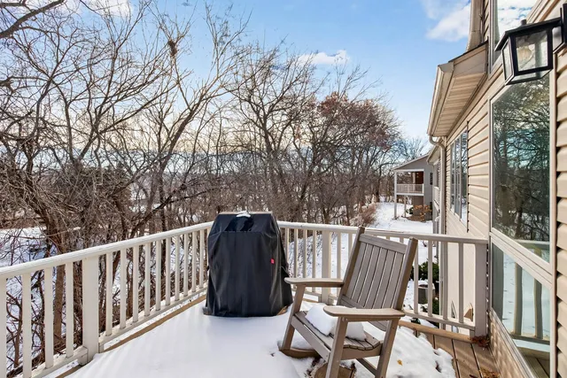 $449,900 | 1585 Summit Shores Circle, Burnsville, MN 55306