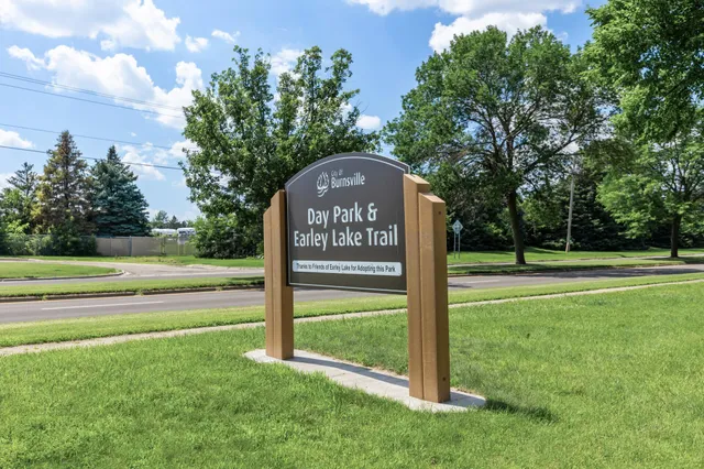 $449,900 | 1585 Summit Shores Circle, Burnsville, MN 55306