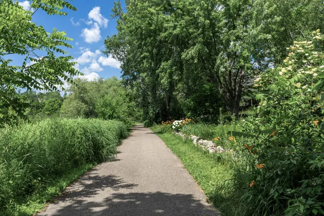 $449,900 | 1585 Summit Shores Circle, Burnsville, MN 55306