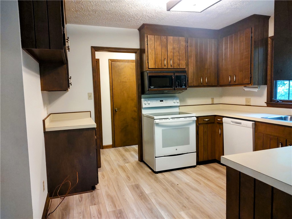 222 Kings Way Clemson, SC 29631 - Photo 12 of 33 Gallery Image 12