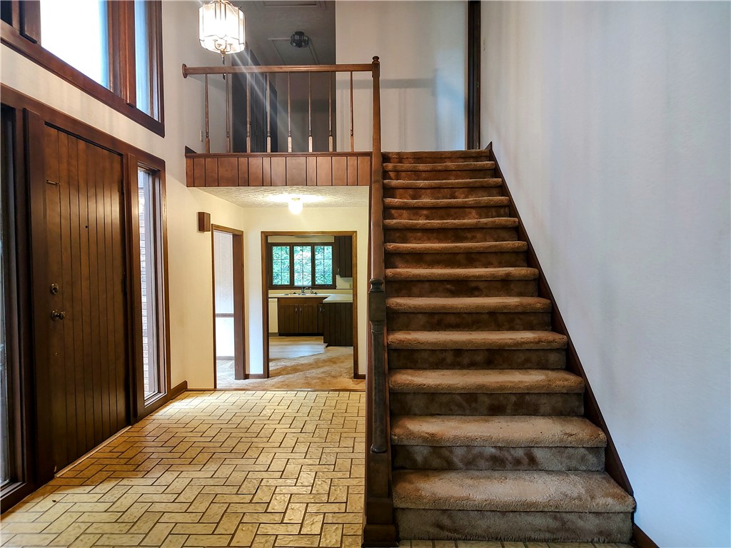 222 Kings Way Clemson, SC 29631 - Photo 4 of 33 Gallery Image 4