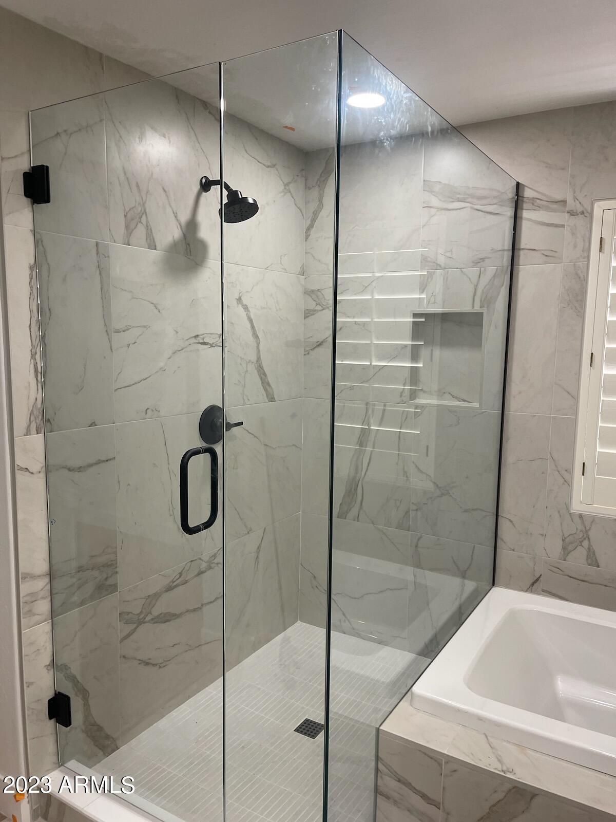 1024 East Frye Road, Unit 1096 Phoenix, AZ 85048 - Photo 18 of 33 Master Bathroom