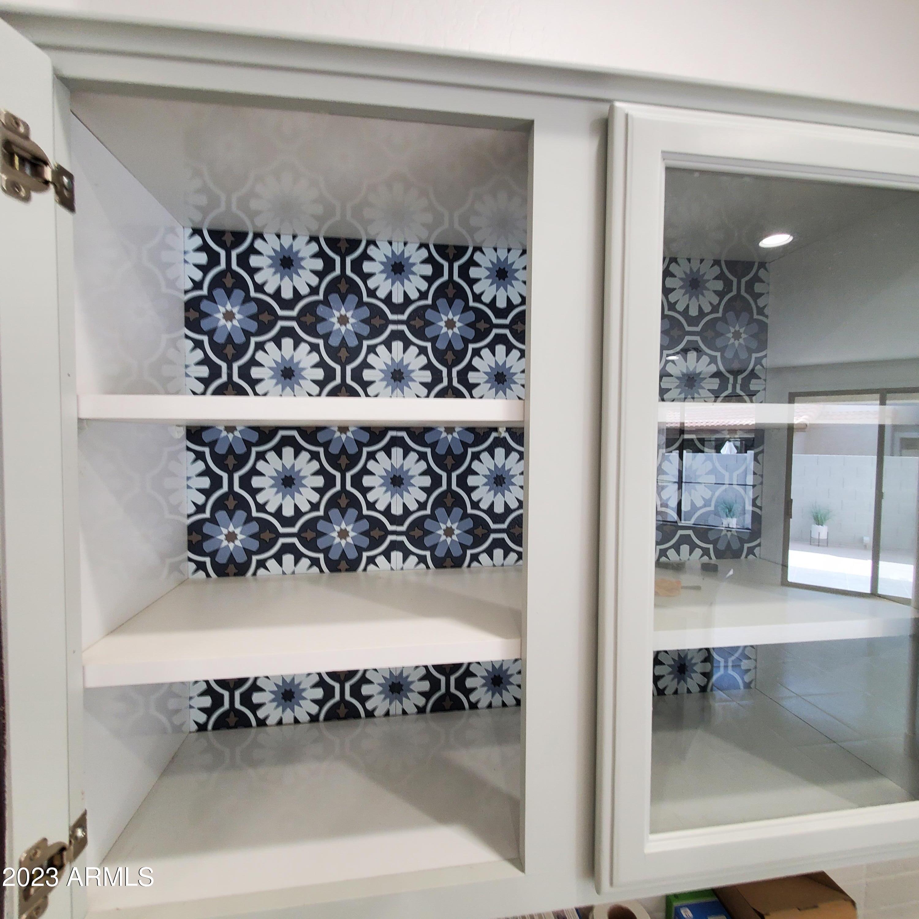 1024 East Frye Road, Unit 1096 Phoenix, AZ 85048 - Photo 7 of 33 Display Cabinet-Open