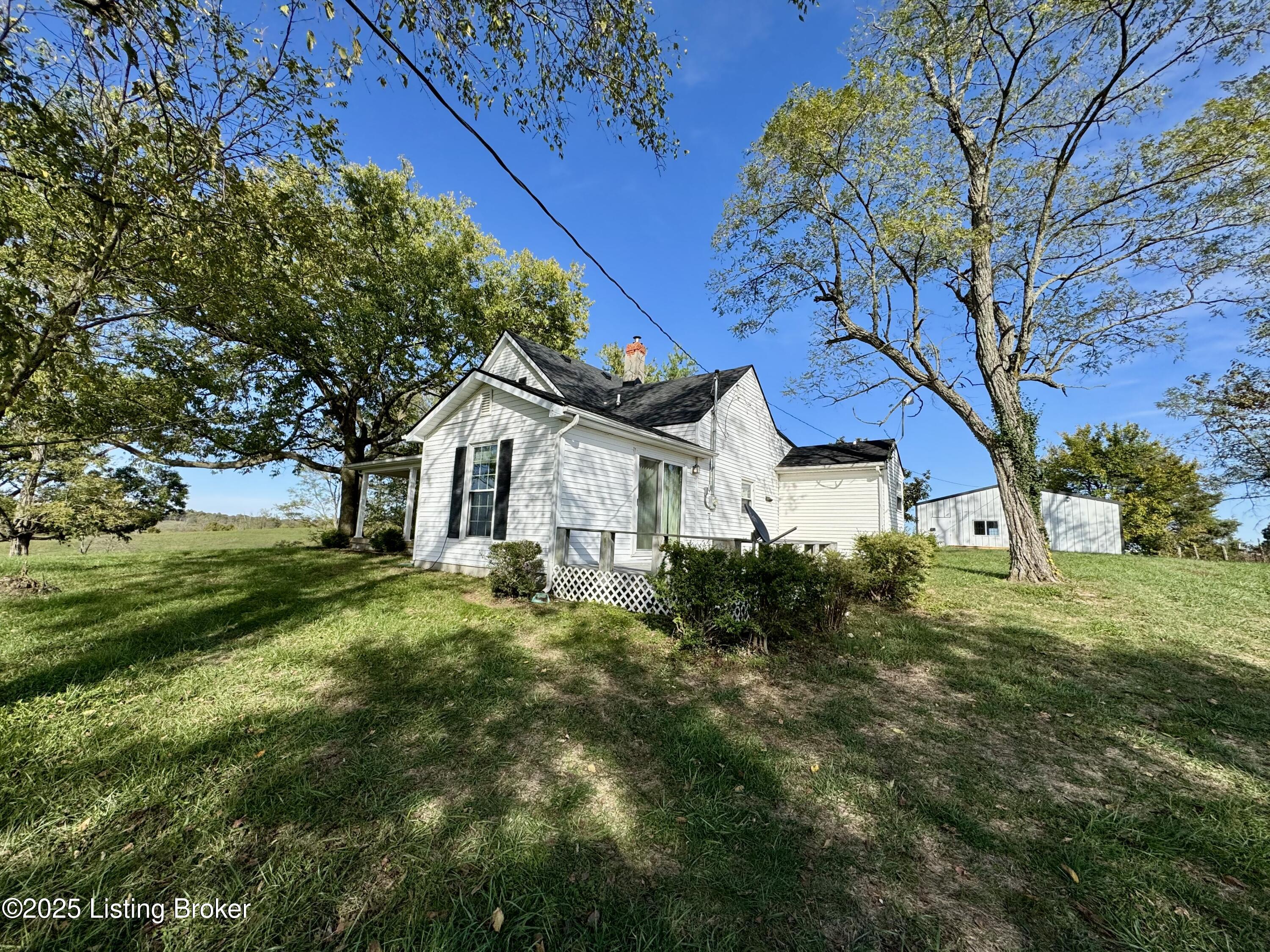 2287 Old Elizabethtown Road Springfield, KY 40069 - Photo 37 of 55 IMG_6596