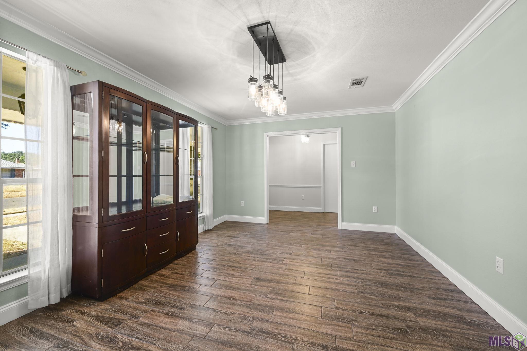 1171 Aurora Place Baton Rouge, LA 70806 - Photo 3 of 32