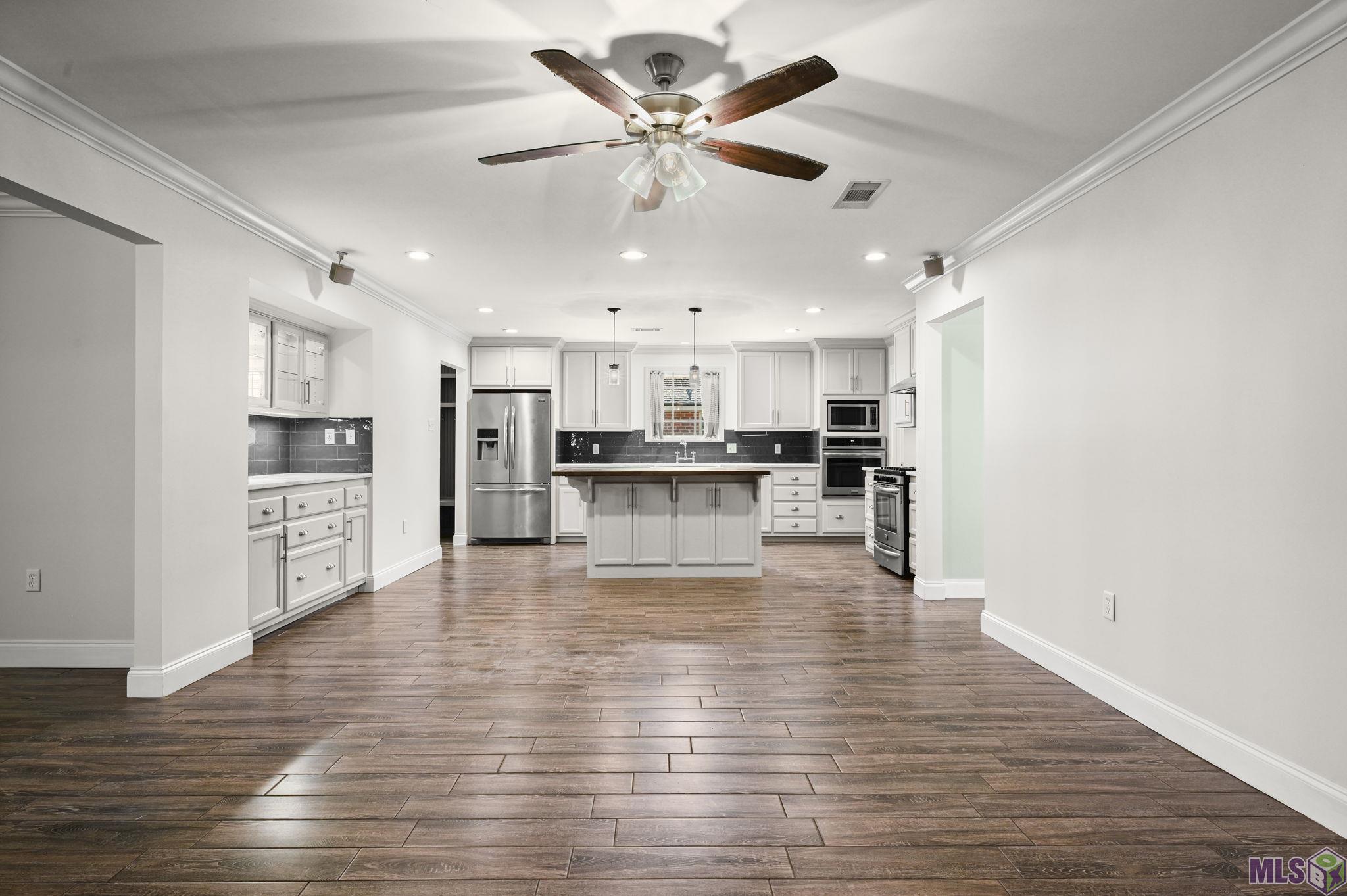 1171 Aurora Place Baton Rouge, LA 70806 - Photo 4 of 32