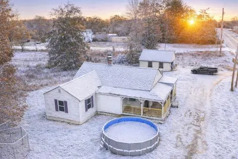 $205,000 | 125 South Main Street, Mechanic Falls, ME 04256