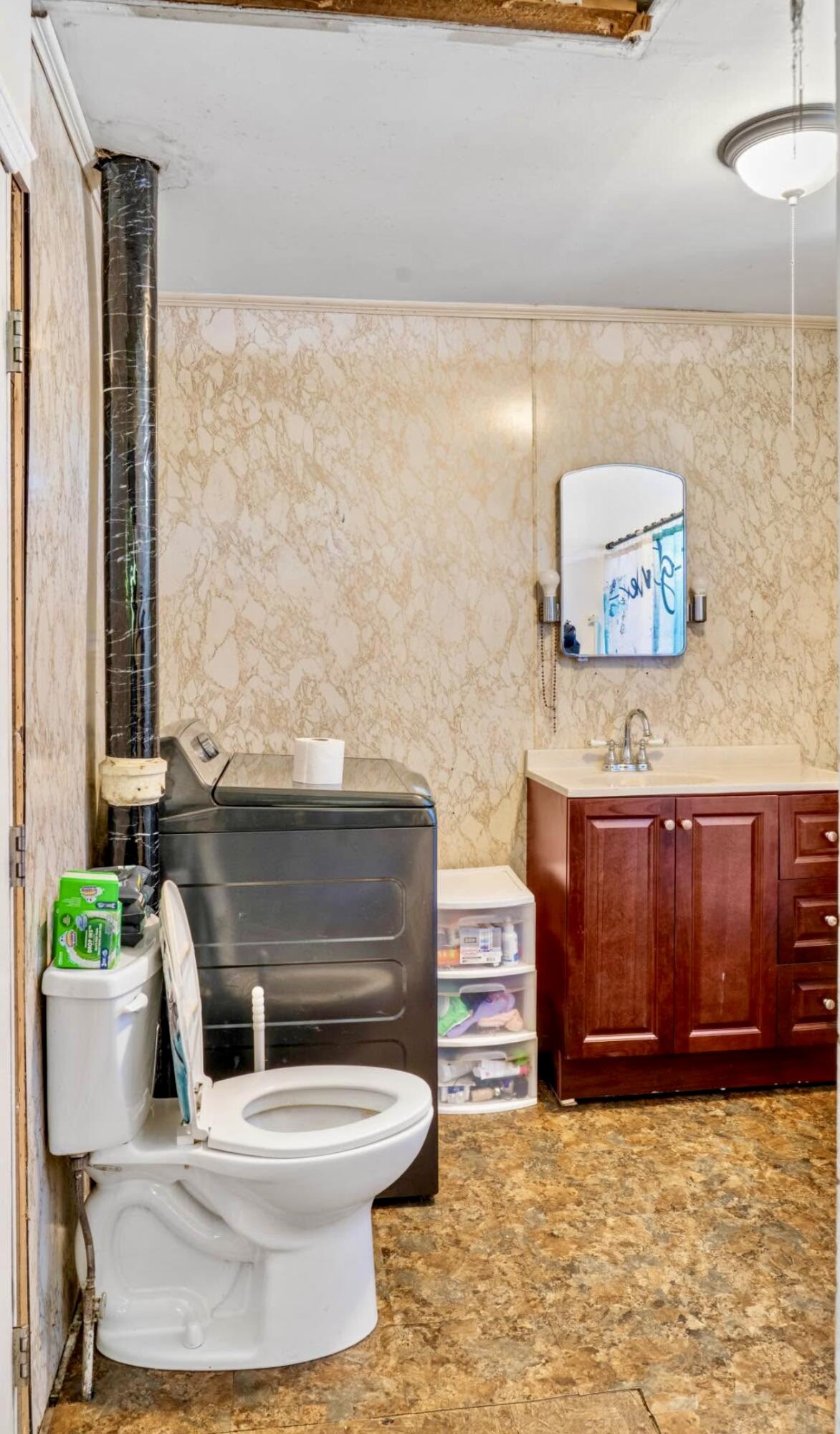 125 South Main Street Mechanic Falls, ME 04256 - Photo 10 of 19 IMG_1940