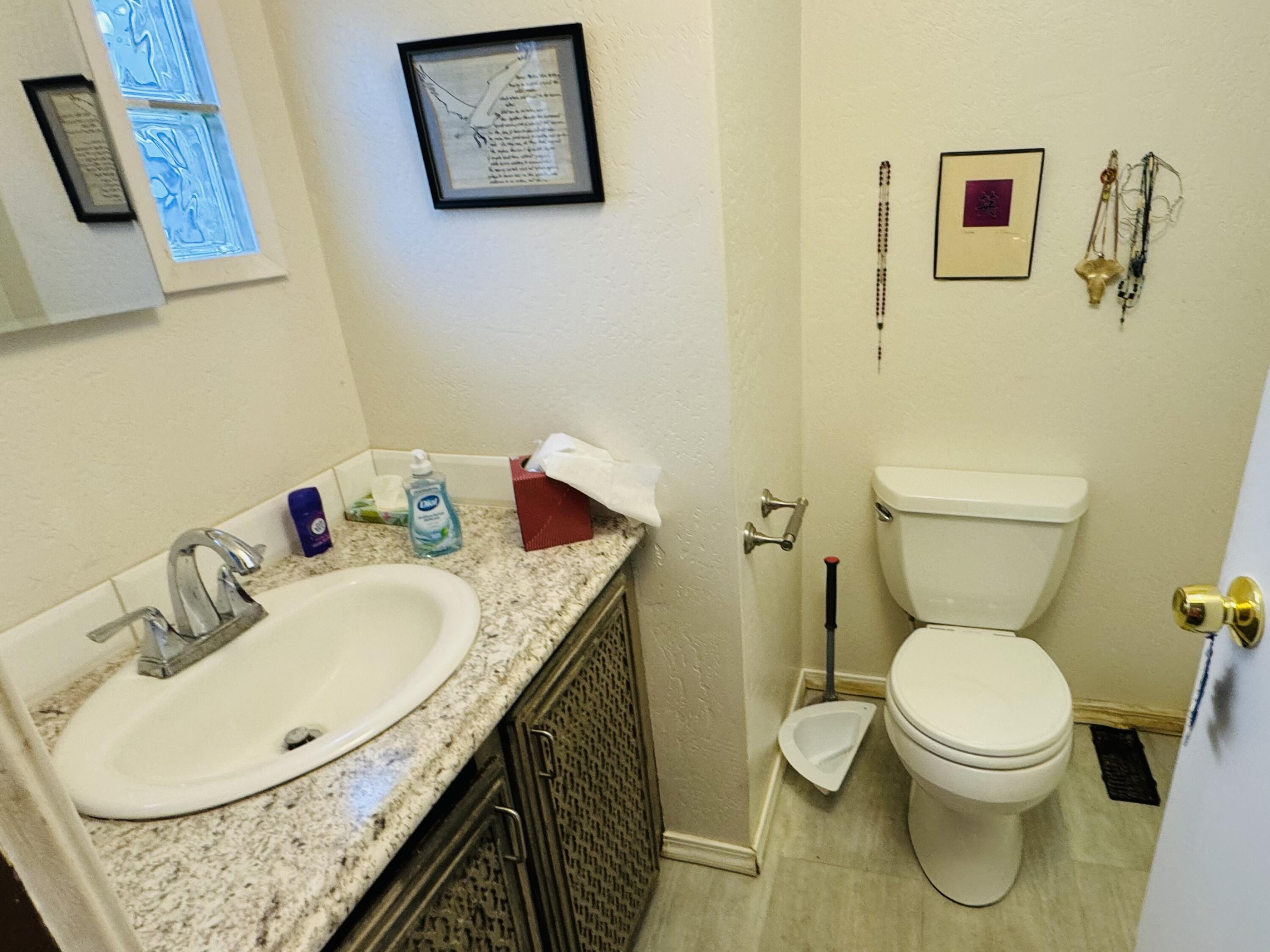 6901 Old Stage Road, Unit 18 Central Point, OR 97502 - Photo 12 of 14 IMG_5921