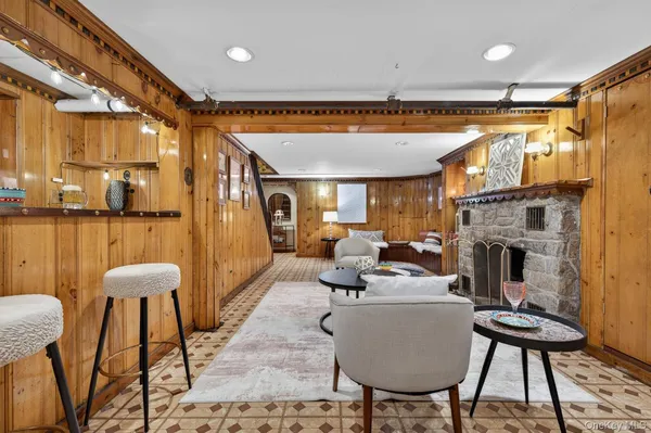 $1,188,000 | 66 Aberdeen Road, New Hyde Park, NY 11040