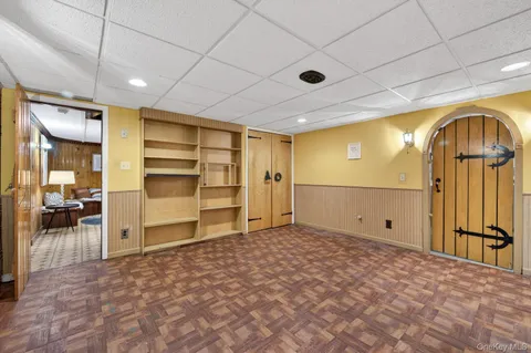 a view of empty room
