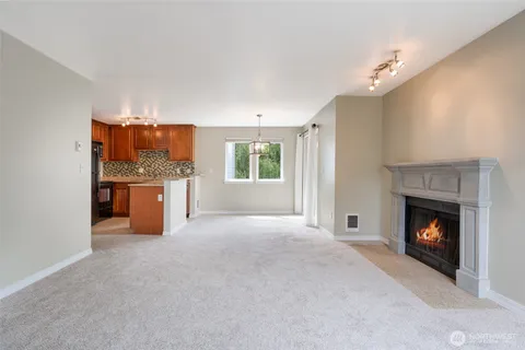 $299,999 | 20320 Bothell Everett Highway, Unit D301, Bothell, WA 98012