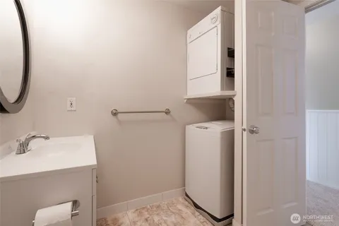 $299,999 | 20320 Bothell Everett Highway, Unit D301, Bothell, WA 98012