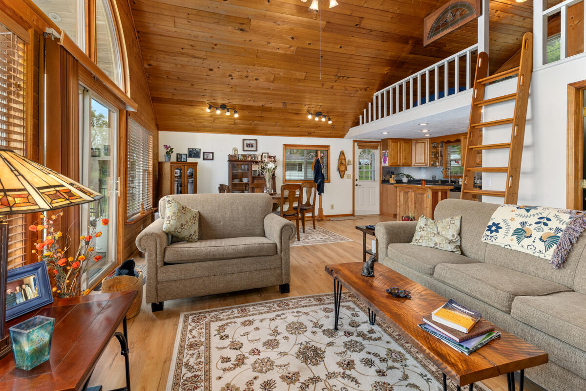 13341 Clausen Road Trufant, MI 49347 - Photo 10 of 53 IMG_1004