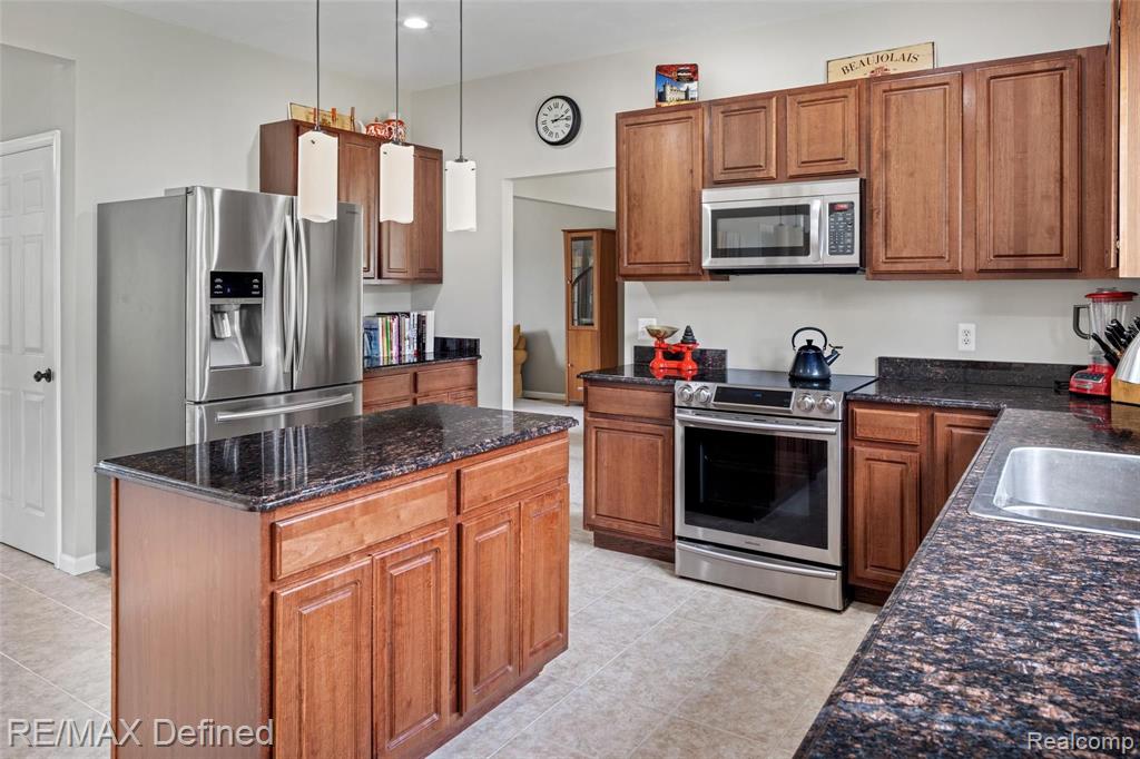 116 Scarborough Lane Rochester Hills, MI 48306 - Photo 19 of 53