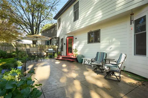 $460,000 | 15725 West Locust Street, Olathe, KS 66062