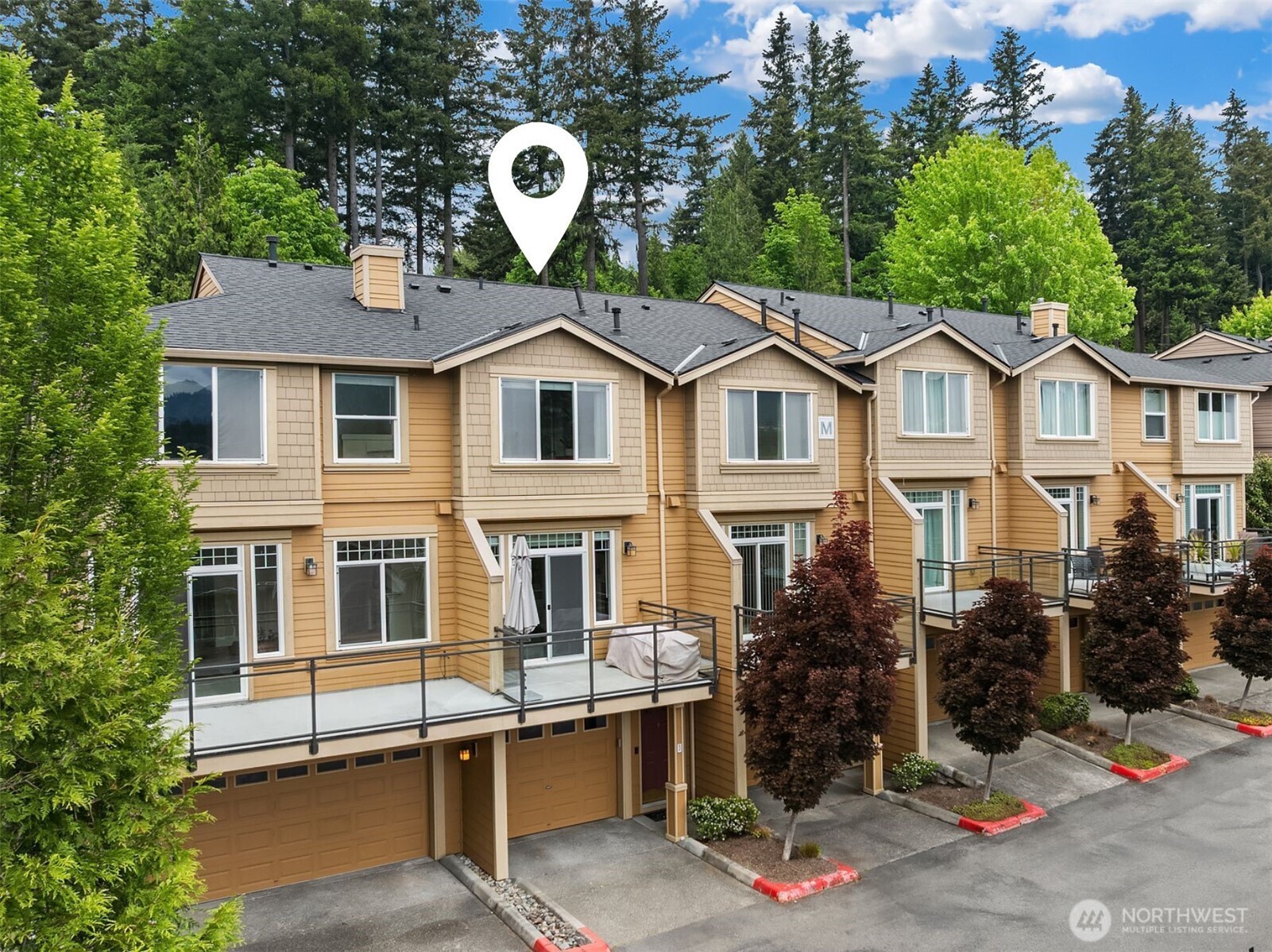23300 Southeast Black Nugget Road, Unit M2 Issaquah, WA 98029 - Photo 32 of 36