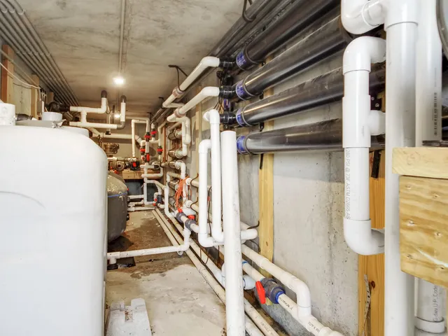 $989,000 | 132-00 Wallace Shore Road, Harpswell, ME 04079