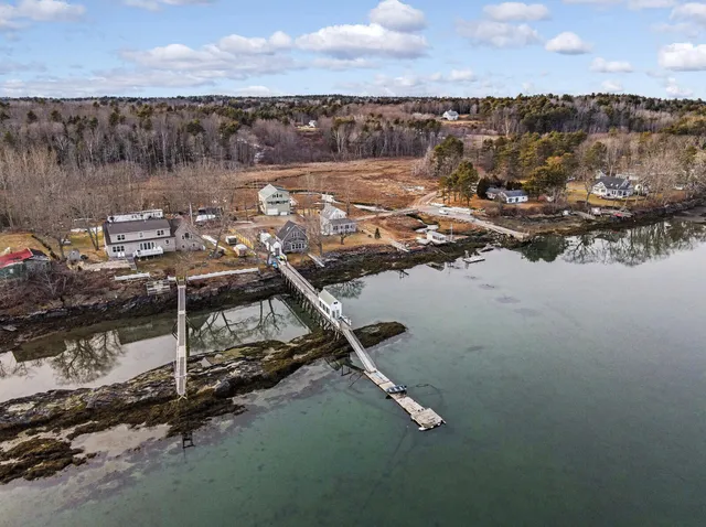 $989,000 | 132-00 Wallace Shore Road, Harpswell, ME 04079