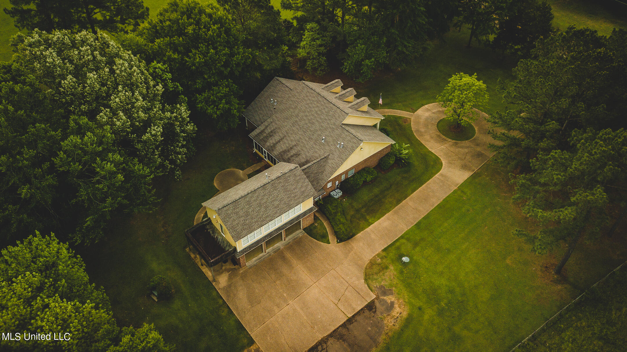 555 Hoy Road Madison, MS 39110 - Photo 20 of 62 555 HOY RD DRONE-8