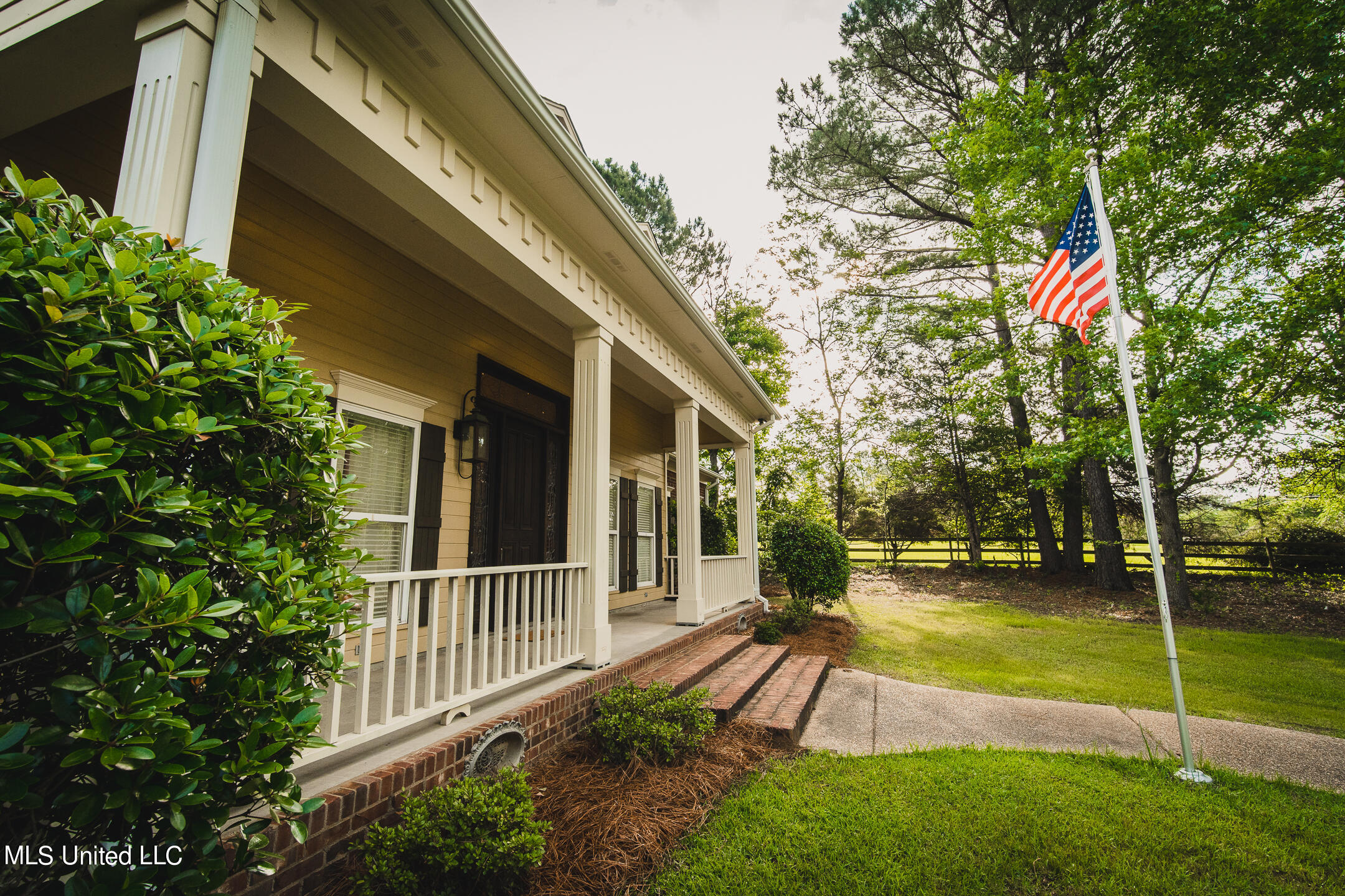 555 Hoy Road Madison, MS 39110 - Photo 3 of 62 555 HOY RD PICS-46
