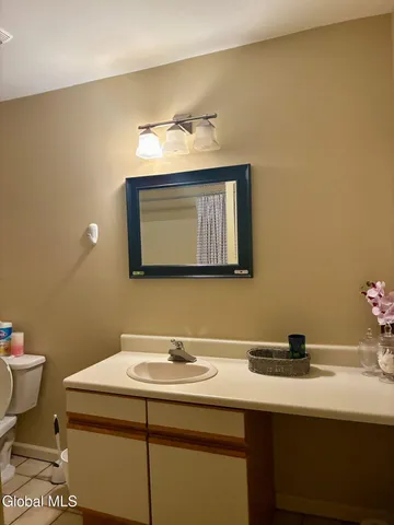 $1,750 | 13 Derby Drive, Saratoga Springs, NY 12866