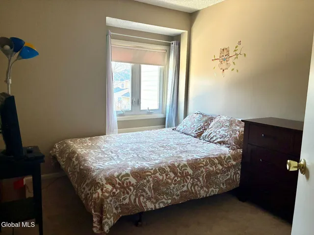 $1,750 | 13 Derby Drive, Saratoga Springs, NY 12866