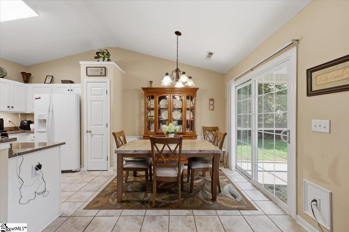 302 Turnbridge Trail Simpsonville, SC 29680 - Photo 9 of 35