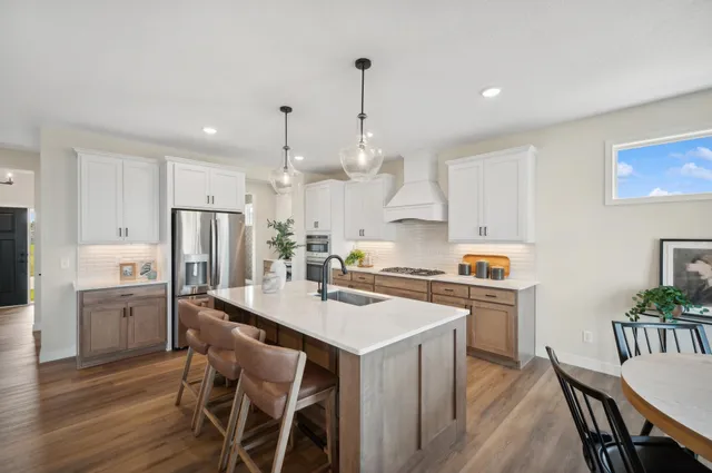 $1,175,000 | 10120 Heather Lane, Corcoran, MN 55374